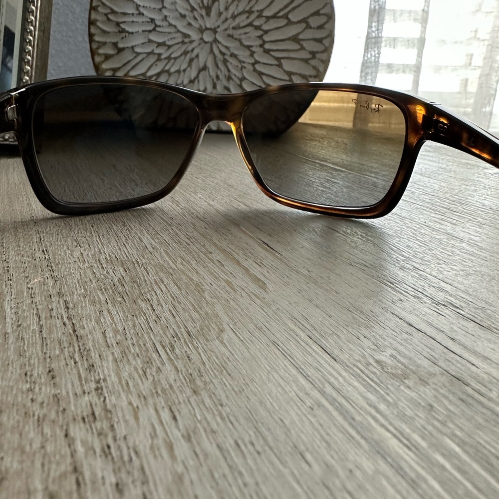 Ray-ban sunglasses - Picture 4 of 6